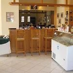Le Due Sorelle מלון דירות Spilia (Central Greece)