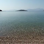Le Due Sorelle Spilia (Central Greece)