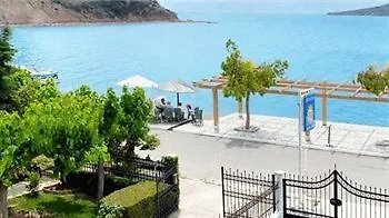 Le Due Sorelle Hotel apartamentowy Spilia (Central Greece)