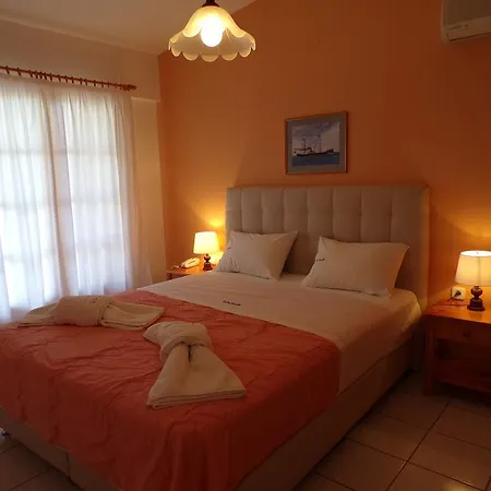 Le Due Sorelle Hotel apartamentowy Spilia (Central Greece)