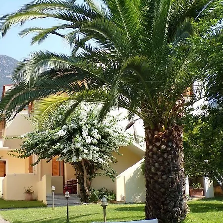 Le Due Sorelle 3* Spilia (Central Greece)