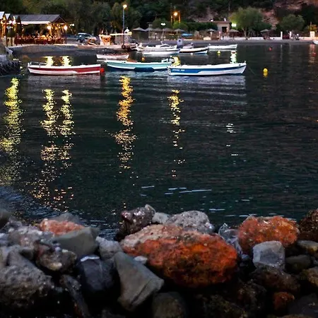 Le Due Sorelle 3* Spilia (Central Greece)